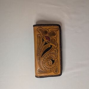 Vintage Handcrafted Leather Wallet with Floral Design